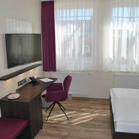 Hotel Am Berg Esslingen Esslingen am Neckar Buitenkant foto