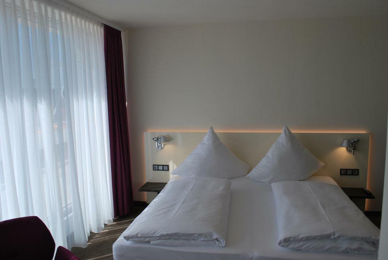 Hotel Am Berg Esslingen Esslingen am Neckar Buitenkant foto